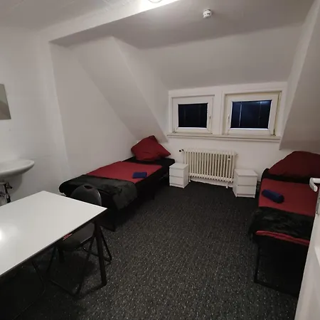 Berlindreams - F81 *